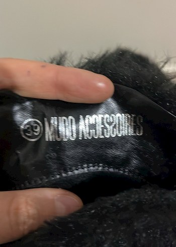 Siyah Kürklü Kadın Dolgu Topuk Bot - Görsel 3