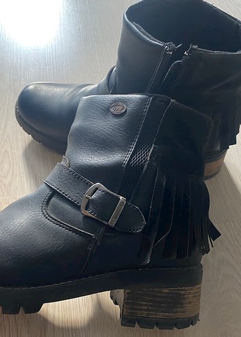 Siyah Deri Tokalı Kadın Biker Botu - Görsel 2