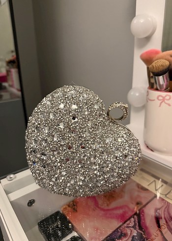 Gri Parlak Kalp Desenli Kadın Portföy Çanta - Görsel 2