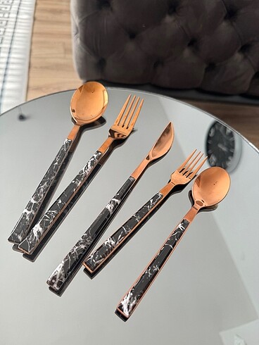 36 parça gold çatal kaşık takımı - neredeyse sıfır