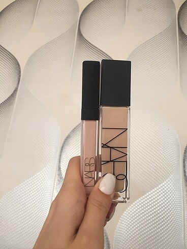 NARS FONDÖTEN