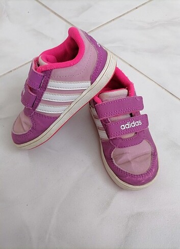 Adidas spor ayakkabı 