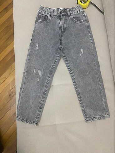 ZARA ERKEK ÇOCUK KOT PANTOLON 6 yaş