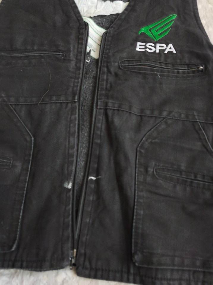 ESPA Siyah Fermuarlı Erkek Yelek - Görsel 2