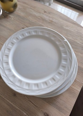 Beyaz Desensiz Yemek Tabağı Seti