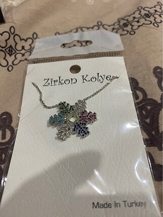 Kar tanesi kolye