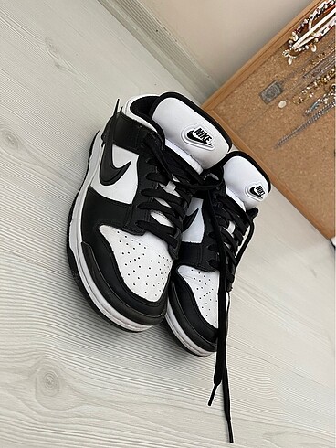 nike panda dunk low twist