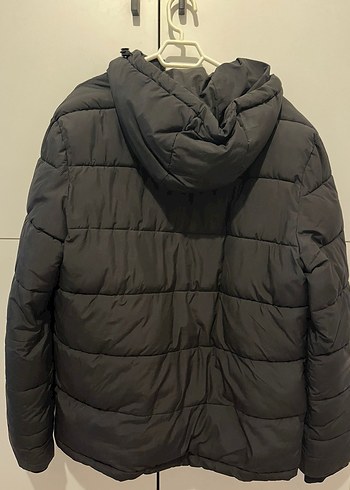 siyah şişme mont - Görsel 2