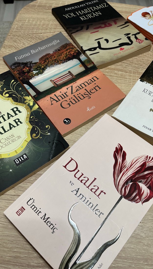 Çeşitli Roman ve Dua Kitapları tek tek sorun - Görsel 2