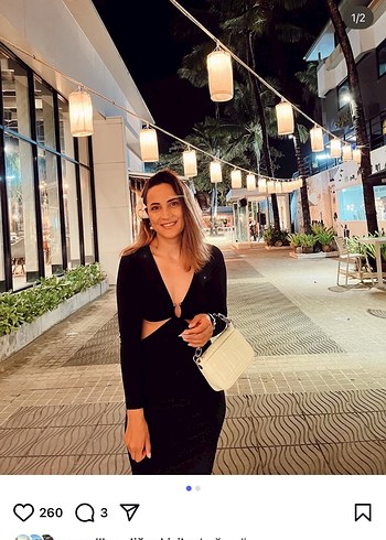 Vatkalı siyah elbise