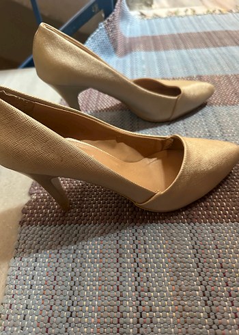 40 Beden Bej Yılan Desenli Deri Topuklu Stiletto