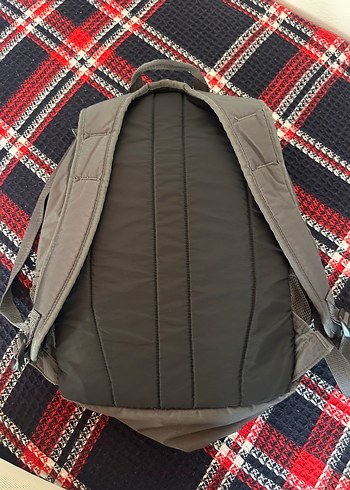 Gri Fermuarlı Erkek Sırt Çantası - Görsel 2