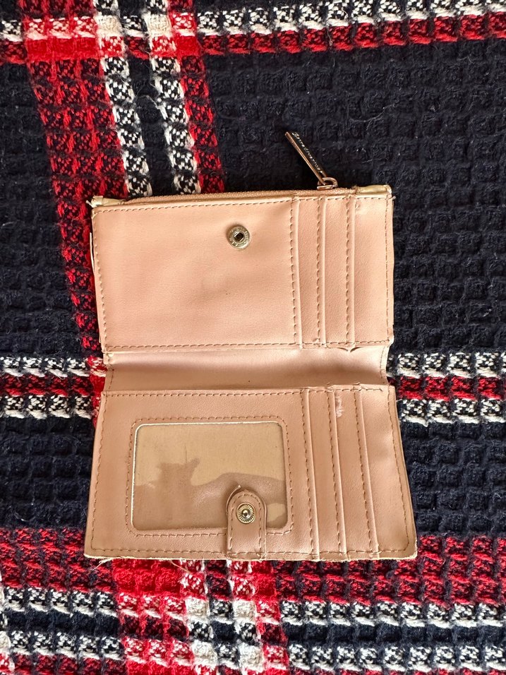 Parlak Altın Renk Fermuarlı Kadın Cüzdanı - Görsel 3