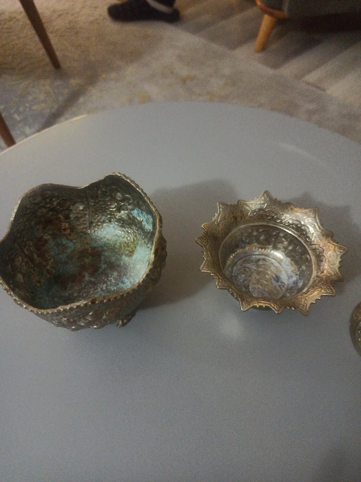 Desenli Parlak Altın Renkli Sofra Takımı - Görsel 4