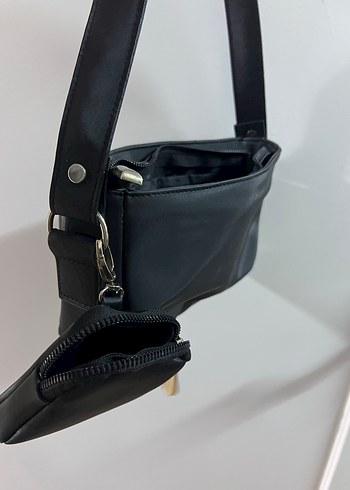 Zara Siyah Minimalist Kadın Omuz Çantası
