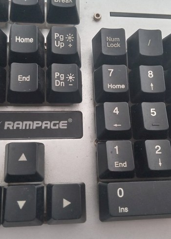 Beyaz Aleminyum Gövdeli Siyah Tuşlu Klavye - Görsel 3