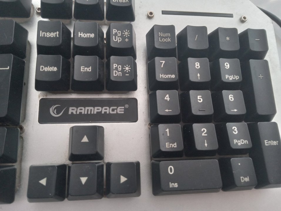 Beyaz Aleminyum Gövdeli Siyah Tuşlu Klavye - Görsel 3