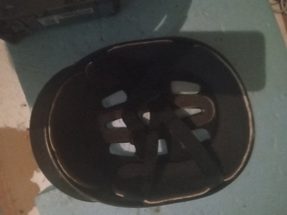 Kemerli Siyah Motosiklet Kaskı - Görsel 2