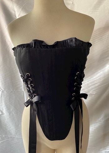 Diğer Siyah Gotik Bantlı Straplez Büstiyer