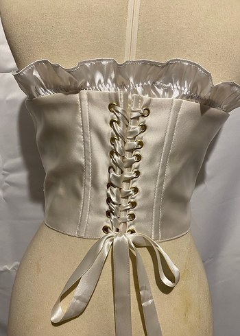 Beyaz Straplez Fırfırlı Midi Büstiyer - Görsel 3