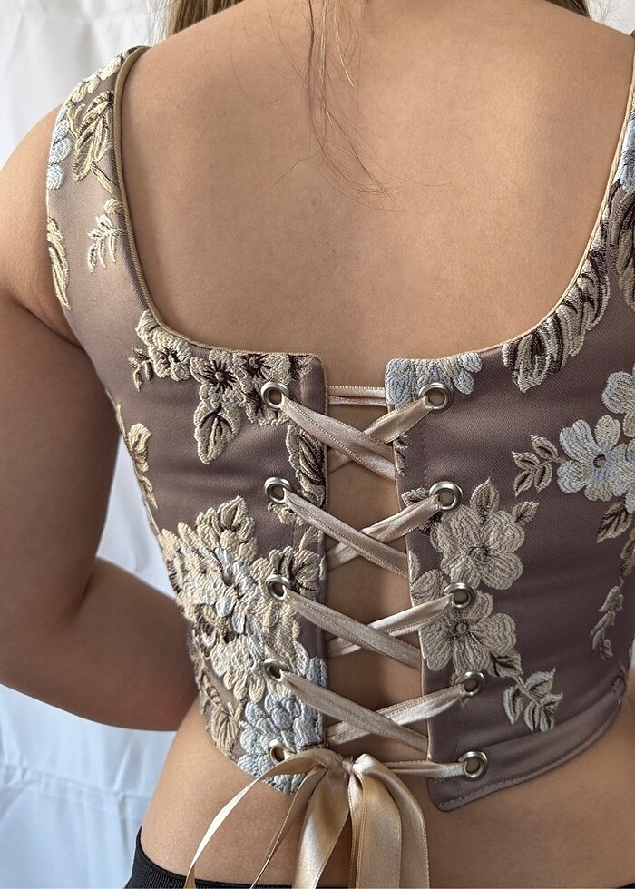 büstiyer - Görsel 2