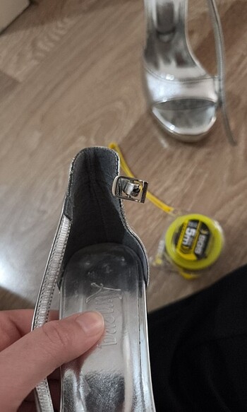 37 Beden gri Renk Bilekten baglamalı topuklu ayakkabı