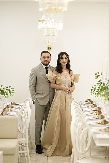 Nişan elbisesi
