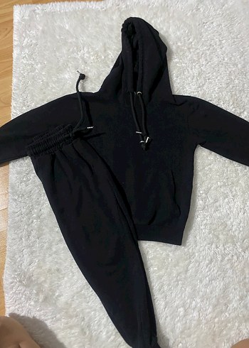 Erkek Siyah Kapüşonlu Sweatshirt ve Eşofman Altı