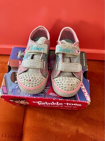 Skechers 21.5 kız bebek ayakkabı