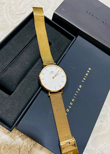 Daniel Wellington Altın Renk Klasik Kadın Saati - Görsel 3