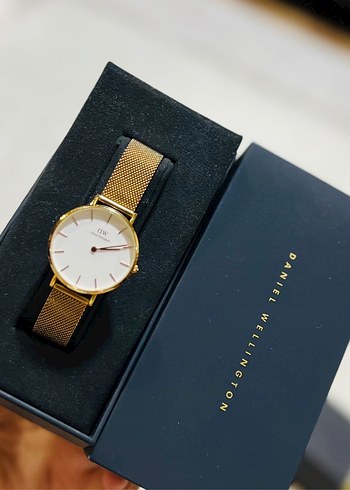 Daniel Wellington Altın Renk Klasik Kadın Saati - Görsel 6