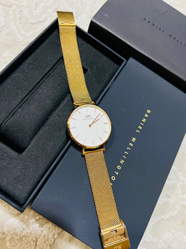 Daniel Wellington Altın Renk Klasik Kadın Saati - Görsel 3