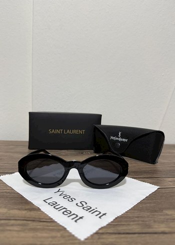 Yves Saint Laurent Saint Laurent Siyah Kadın Güneş Gözlüğü