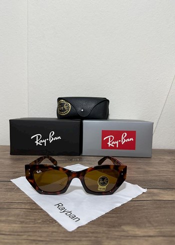 Beden kahverengi Renk Ray-Ban Koyu Kahverengi Tokalı Kadın Gözlüğü