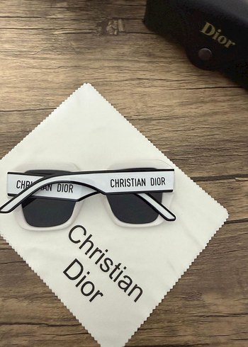 Beden Beyaz Christian Dior Şeffaf Çerçeveli Kadın Güneş Gözlüğü