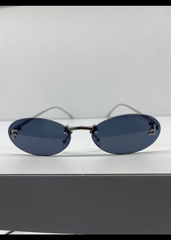 Gri Minimalist Oval Gözlük