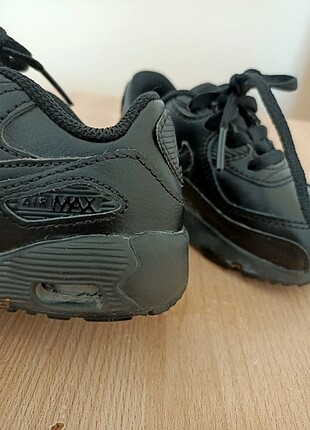 22 Beden siyah Renk Nike çocuk ayakkabı