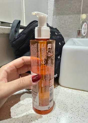 La Roche-Posay Vitamin C Köpüren Yüz Temizleyici 200 ml - Görsel 2