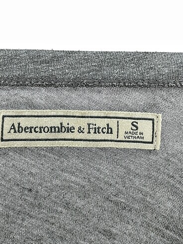 s Beden çeşitli Renk Abercrombie & Fitch T-shirt %70 İndirimli.