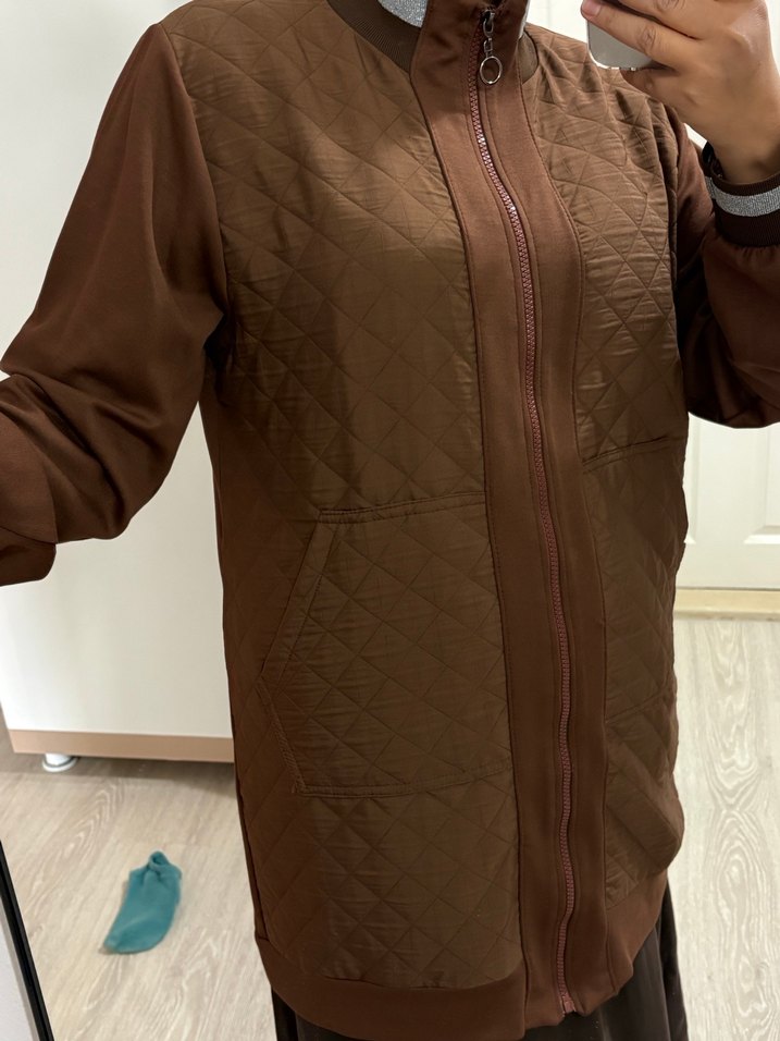 Kahverengi Kapitone Hırka - Görsel 2