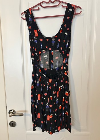 Desenli V Yaka Düğmeli Mini Elbise - Görsel 4