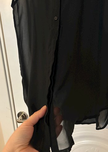 Siyah Düğmeli Kadın Gömlek - Görsel 2