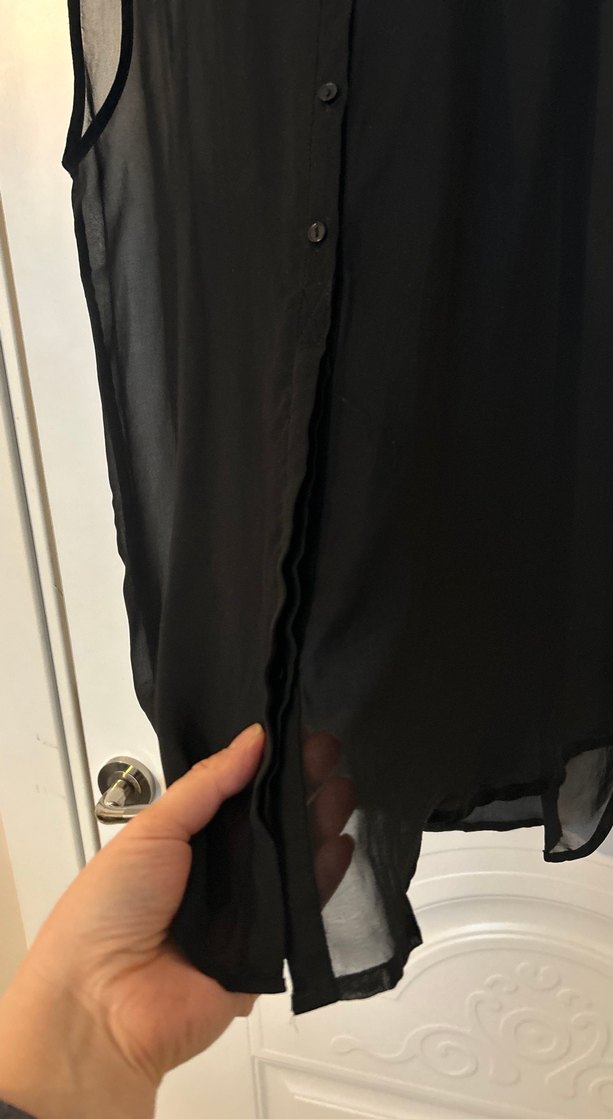 Siyah Düğmeli Kadın Gömlek - Görsel 2