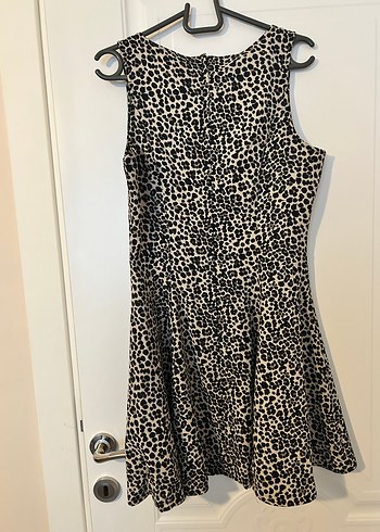 Kolsuz Mini Leopar Desenli Elbise - Görsel 4