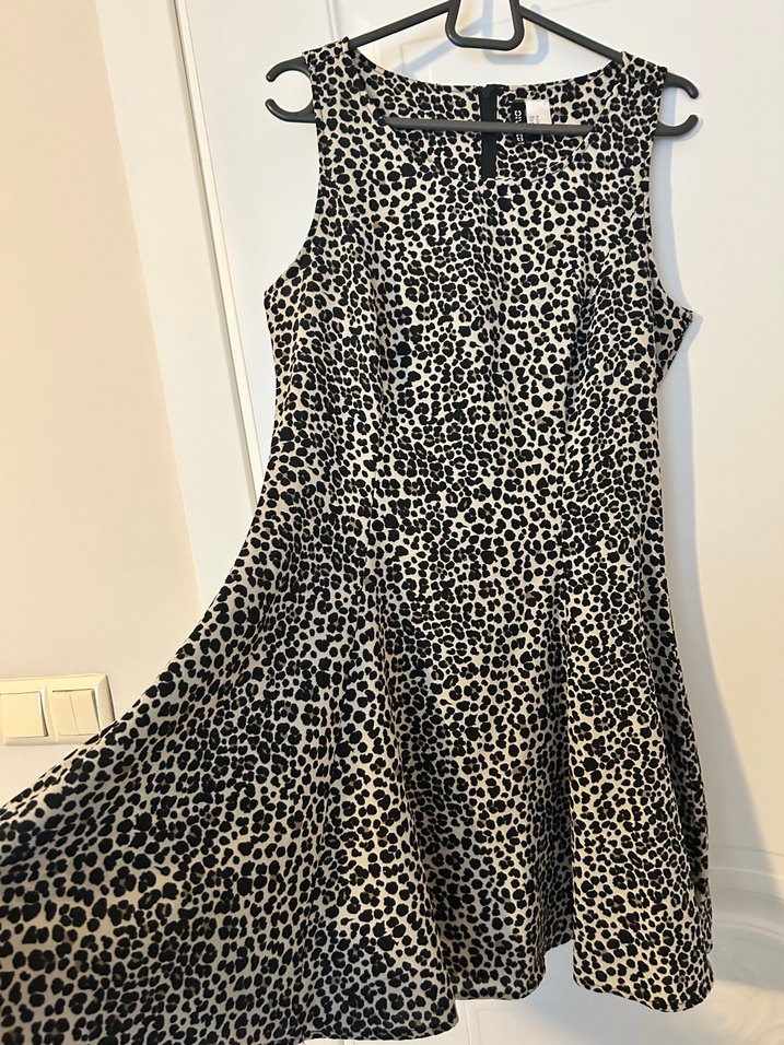 Kolsuz Mini Leopar Desenli Elbise - Görsel 2