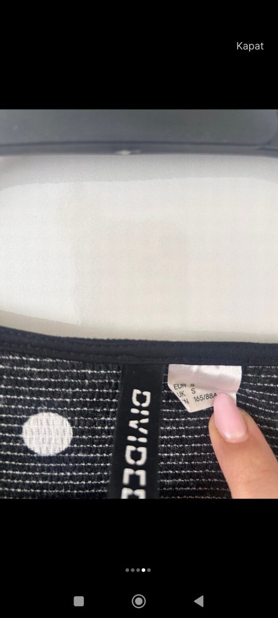 V Yaka Puantiyeli Yazlık Elbise - Görsel 3