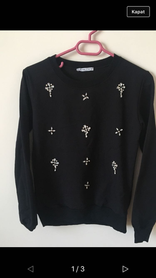 Sweatshirt