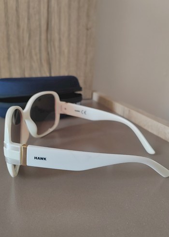 Hawk Beyaz Tokalı Kadın Güneş Gözlüğü - Görsel 5
