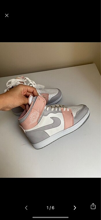 Boğazlı bilekli sneaker gri pudra beyaz
