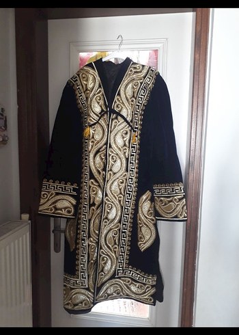 Uzun Altın Renkli Etnik Desenli Damatlık - Görsel 4